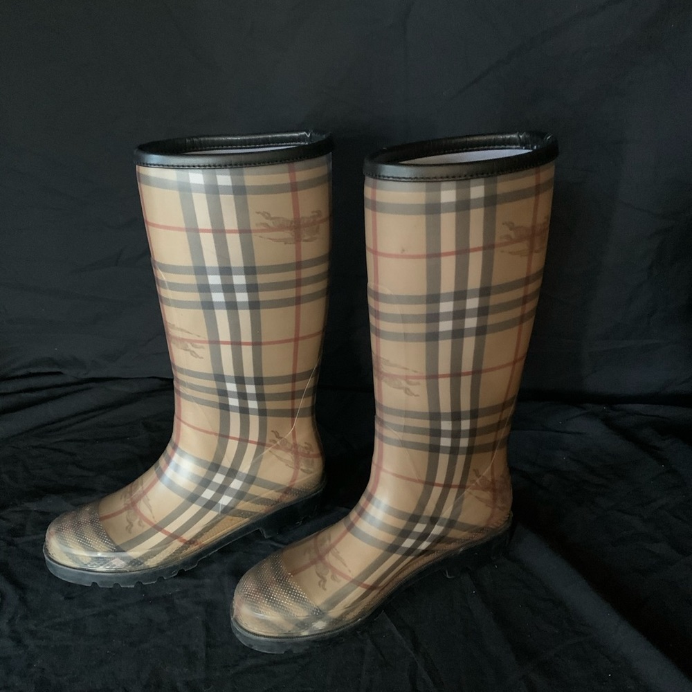 Burberry classic print rain boots